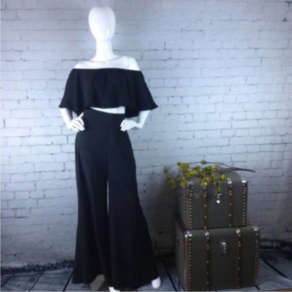 NWT SHOW ME YOUR MUMU Black Wide Leg Flare Pants Size Small